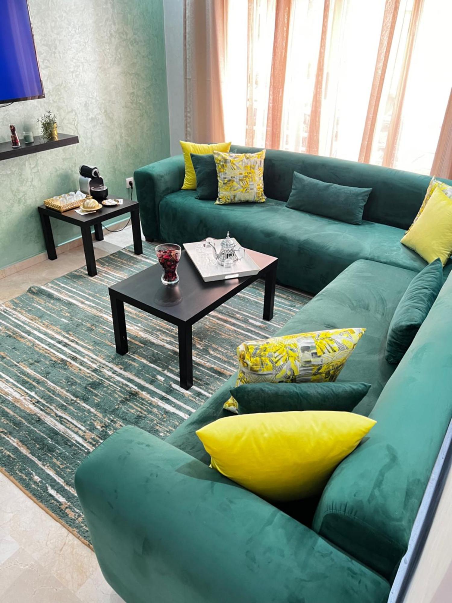 Green Room *